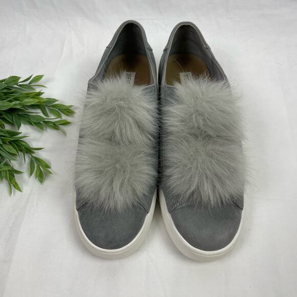 Steve Madden Bryanne Casual Platform Sneakers Fuzzy Pompom Cute Gray Size 9.5 - Picture 1 of 9